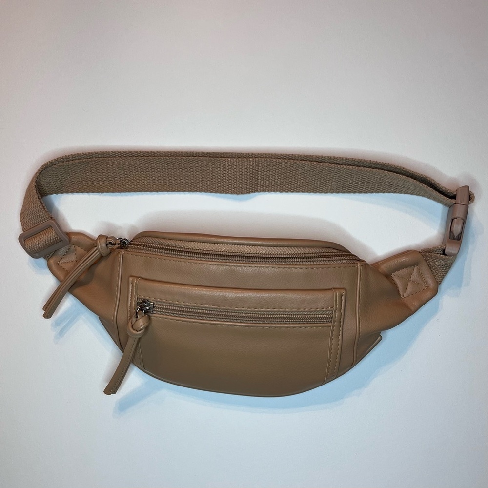 NWOT Target Wild Fable Faux Leather Waist Fanny Pack Bag Adjustable Strap Tan
